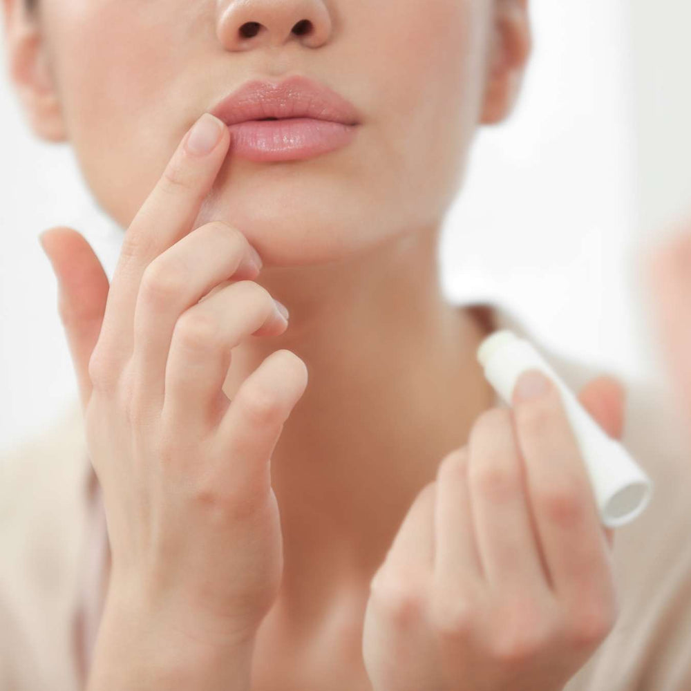 2013037 lovea lip balm monoi fragrance use 1